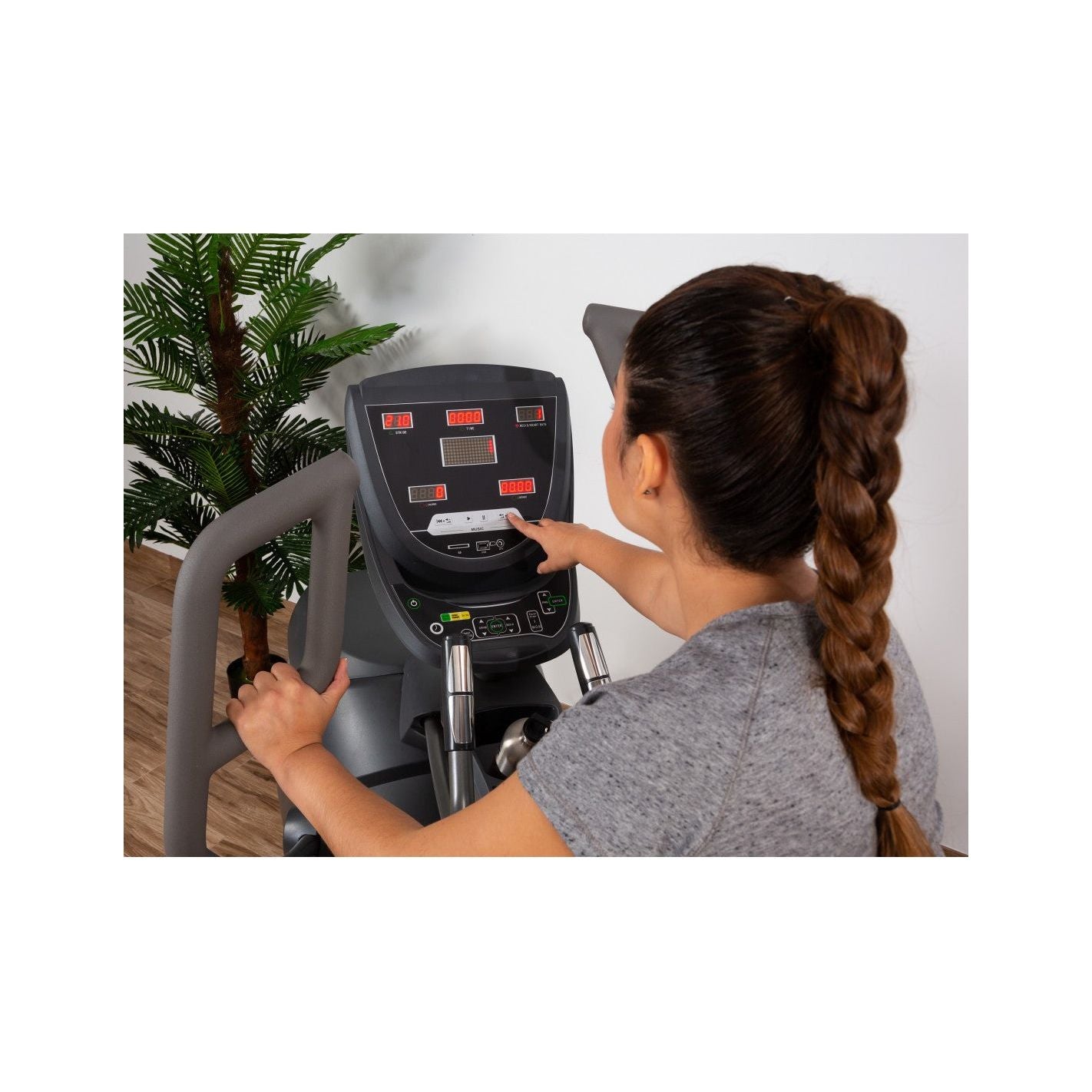 EKA CROSS-TRAINER