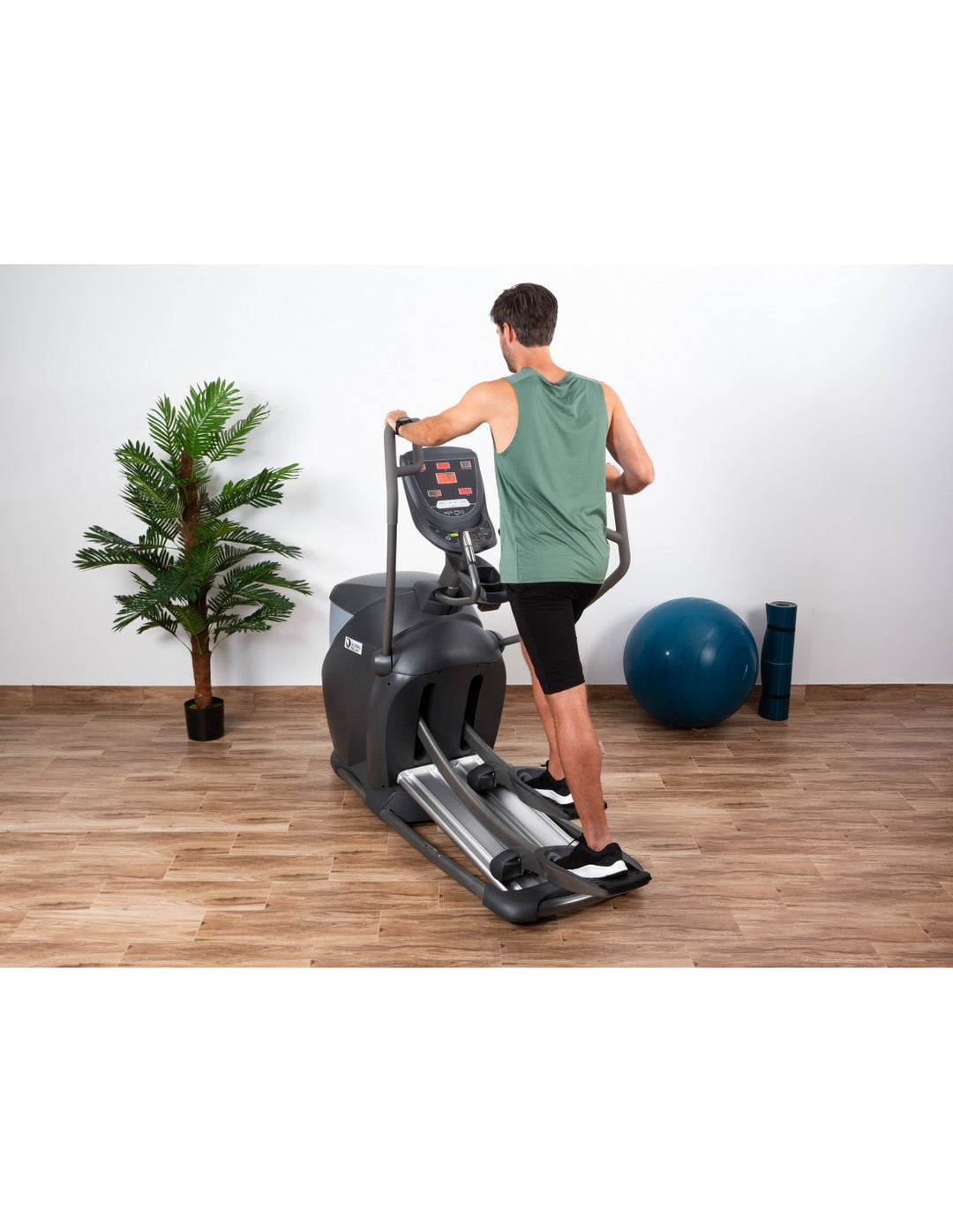 EKA CROSS-TRAINER